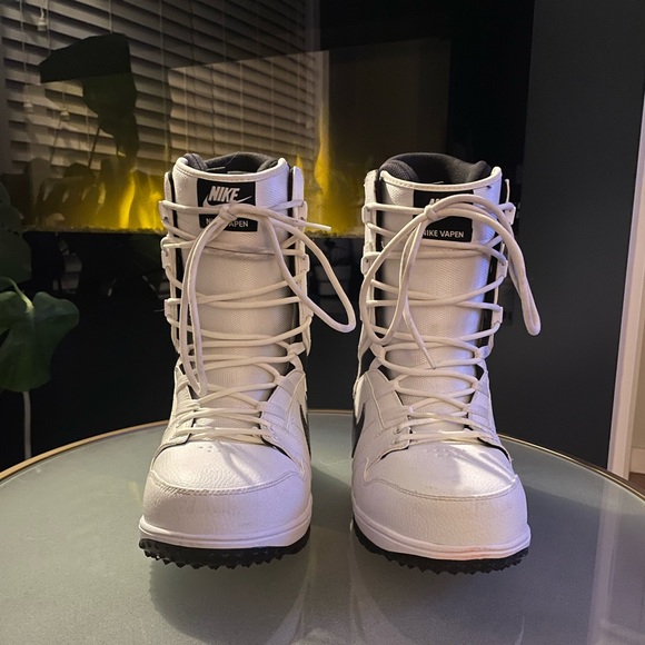 *RARE* Nike Vapen Snowboard Boots - Picture 2 of 4